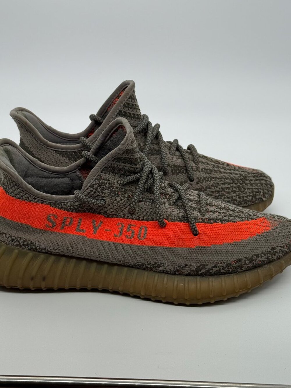 adidas Yeezy Boost 350 V2 Carbon Beluga Low Top Sneakers Sz 10.5 - Picture 4 of 7